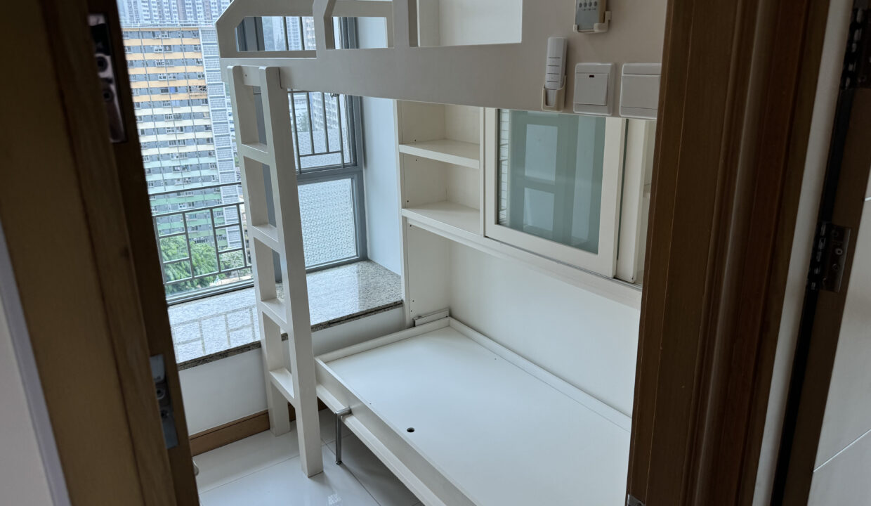 0bdd126d-7bc6-4c5a-9921-09ab142f4077