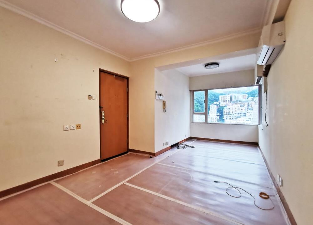 e8fb8296-37a2-41a0-9297-1fb9413ba022