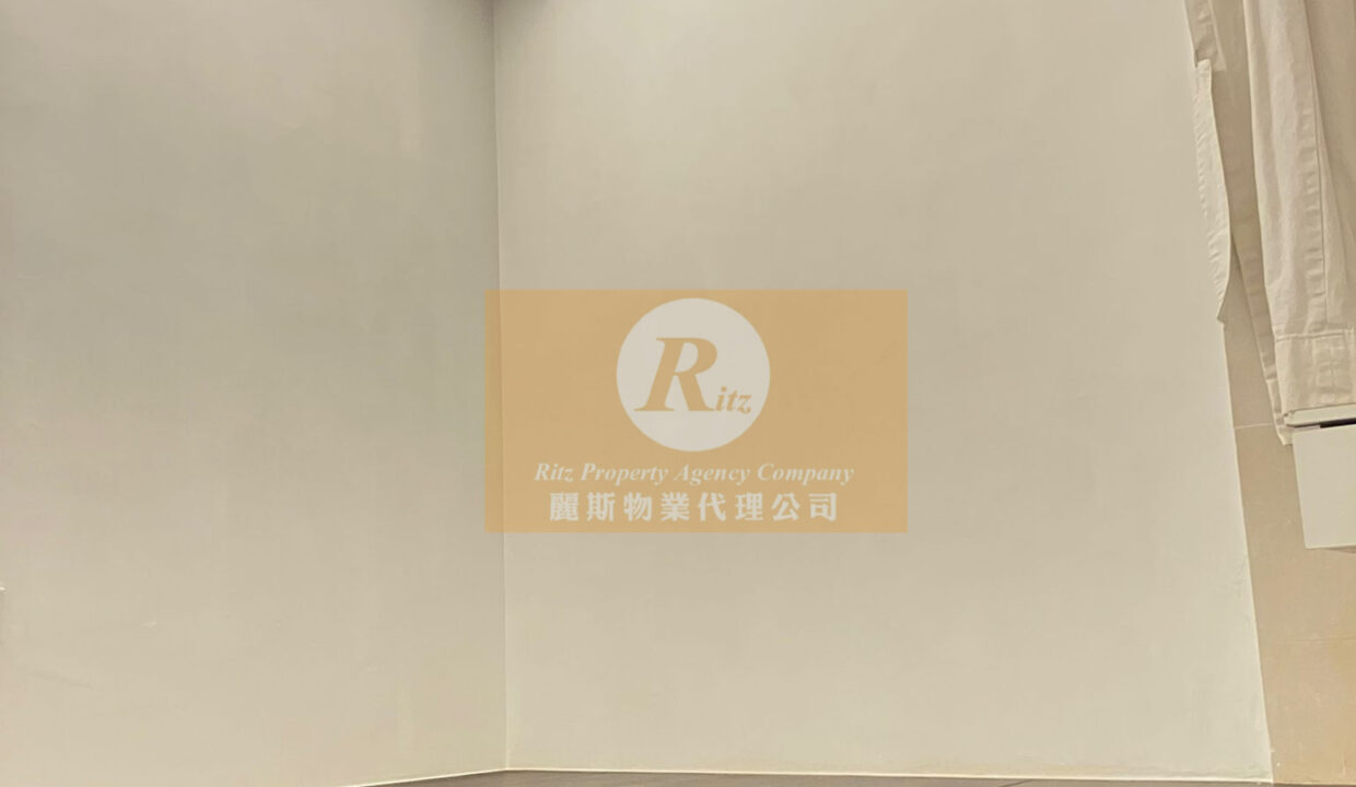 ebaa5b94-814d-40d2-b044-b2cb3a7f80a8