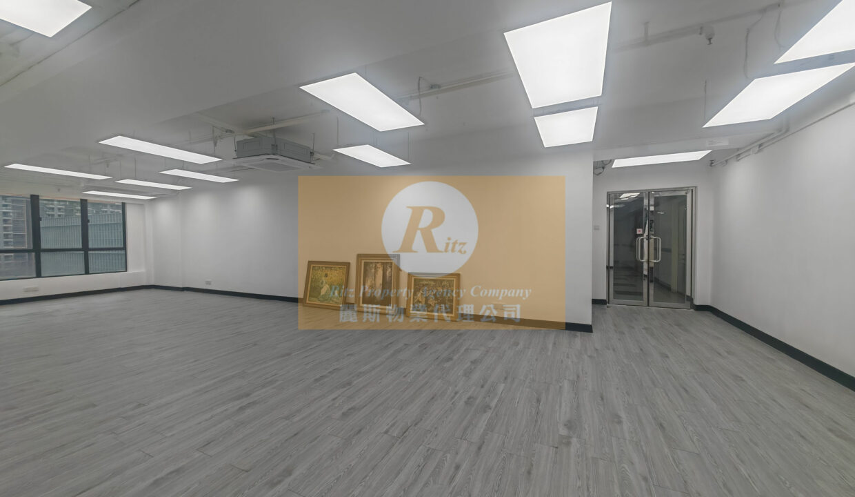 f9e348af-1241-4112-94c0-b0973cd2c264